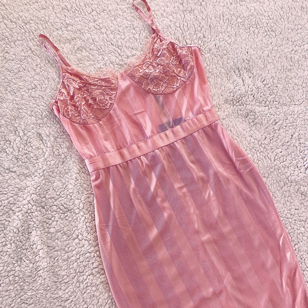 Pink Midi Dress🌸